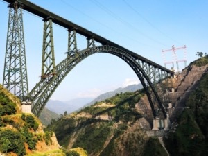 அஞ்சி மற்றும் செனாப் பாலங்கள்